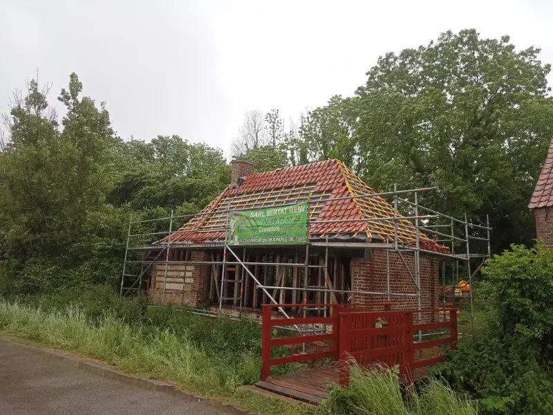 chantier de couverture au Fournil des Morins à Thérouanne