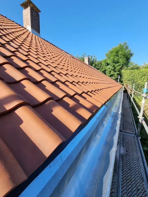 gouttière en zinc installée à Cormette
