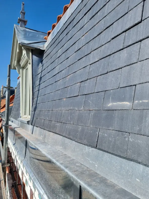 rénovation complète d'une toiture à Saint-Omer par la société Rémi Bertat